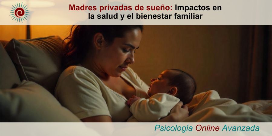 Madre cansada sosteniendo a su bebé en brazos durante la noche, ilustrando los desafíos de las madres privadas de sueño y su impacto en la salud y el bienestar familiar.
